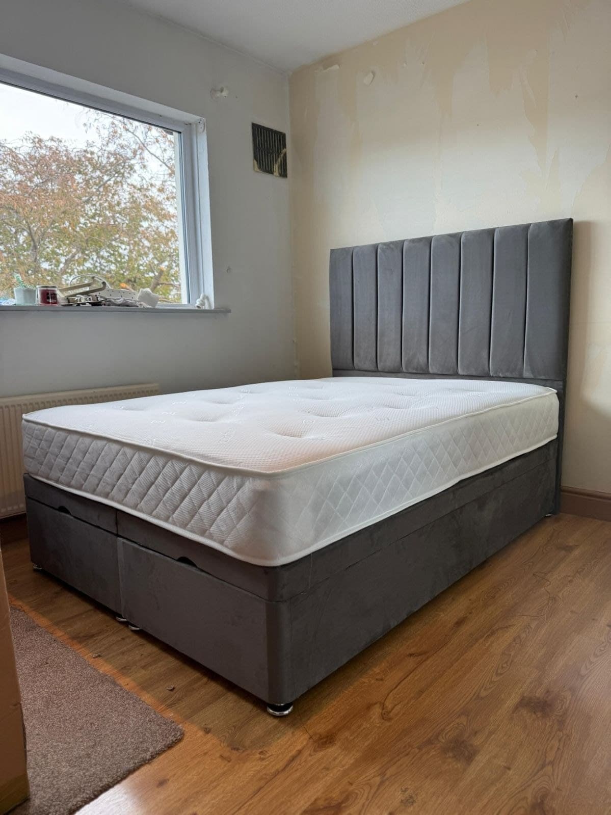 Adeline Waterson Plush Velvet Divan Bed Set with Vertical Panel Headboard & Mattress