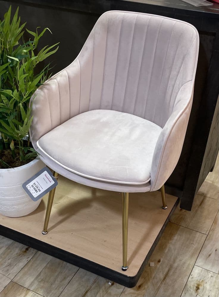 Blush Pink Velvet Armchair Dining Chair with Gold-Finish Legs